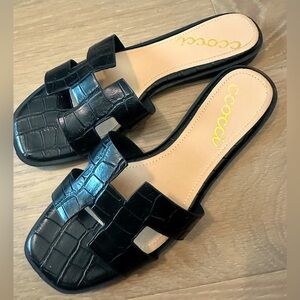 Black crocodile sandals with H leather strap- Sz 6